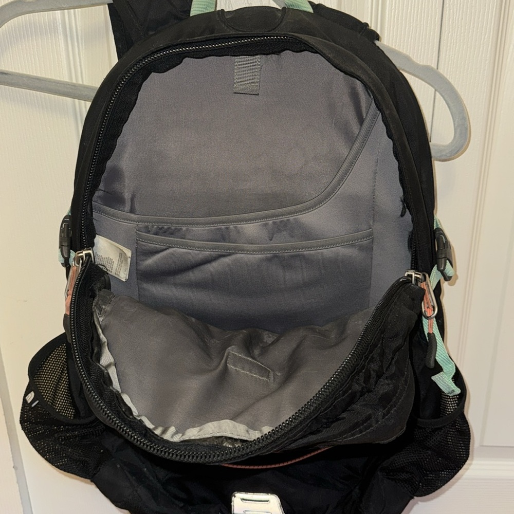 the north face borealis backpack - Picture 5 of 6